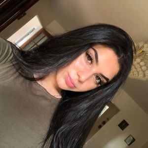 Meet your Posher, Christina